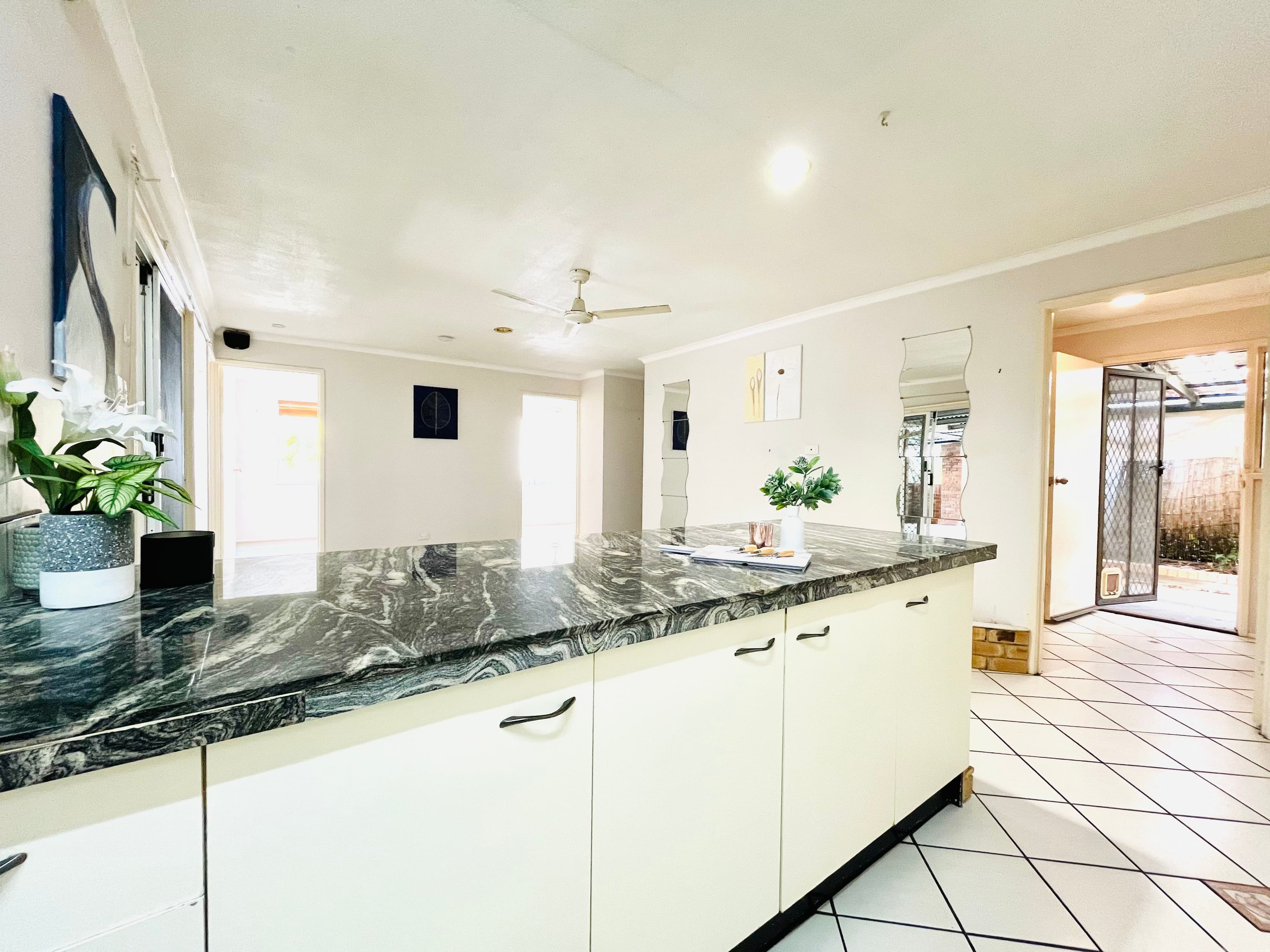 39 Shields Street, Mount Warren Park QLD 4207, Mount Warren Park - Thumbnail 8