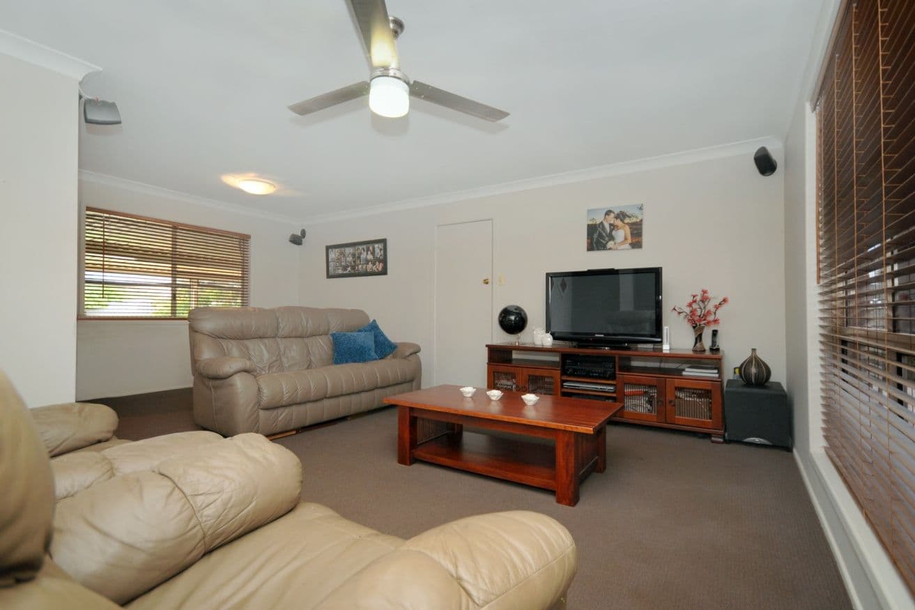 73 Hamlyn Road, OAKEY QLD 4401, Oakey - Thumbnail 2