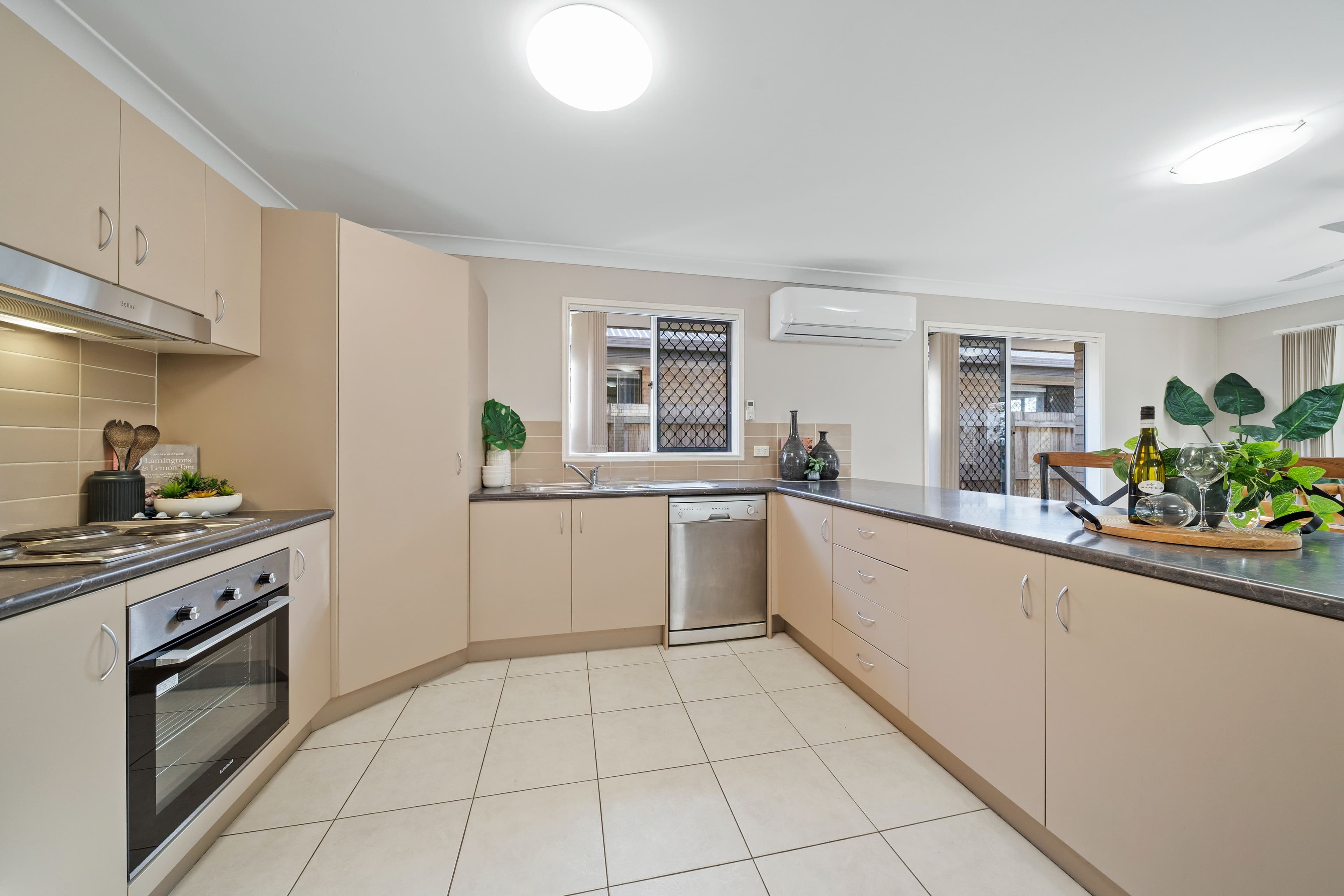 27 Mossman Parade, Waterford QLD 4133, Waterford - Thumbnail 2
