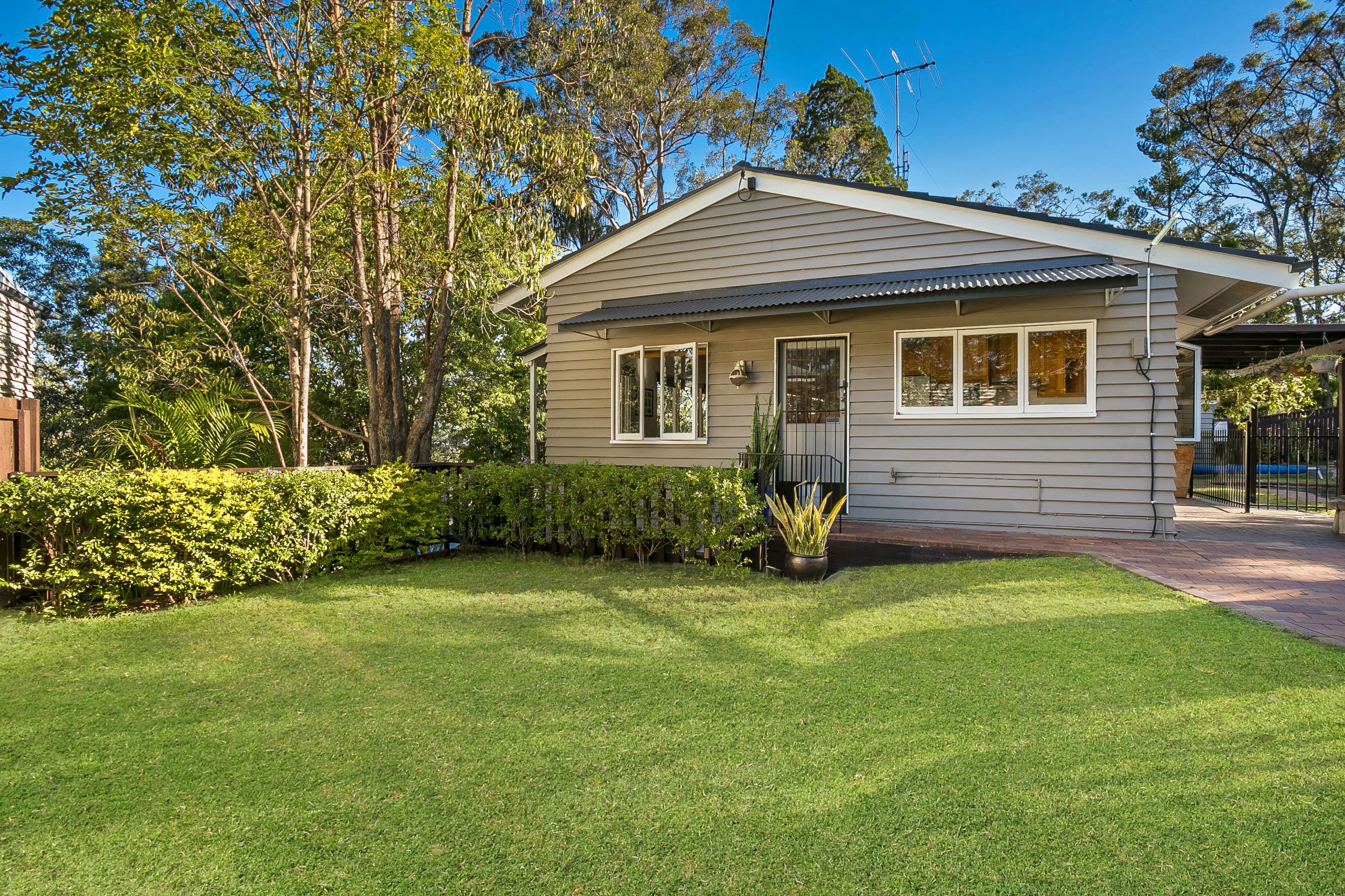 24 Crag Road, Taringa QLD 4068, Taringa - Thumbnail 4
