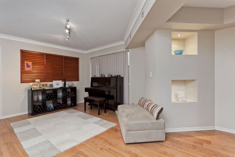 63 Brae Street, WAVELL HEIGHTS QLD 4012, Wavell Heights - Thumbnail 2