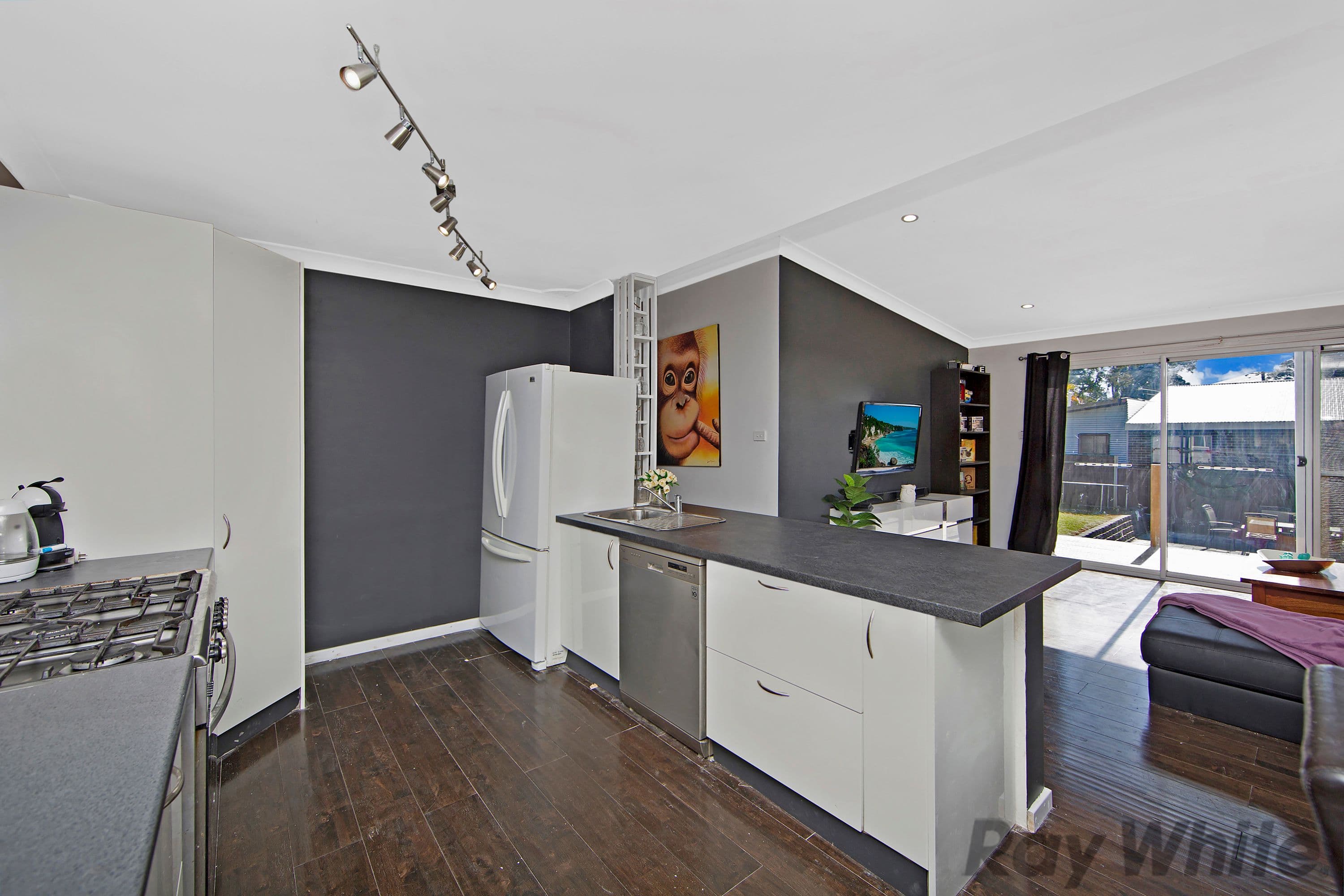 1 Jetty Avenue, Charmhaven - Thumbnail 2