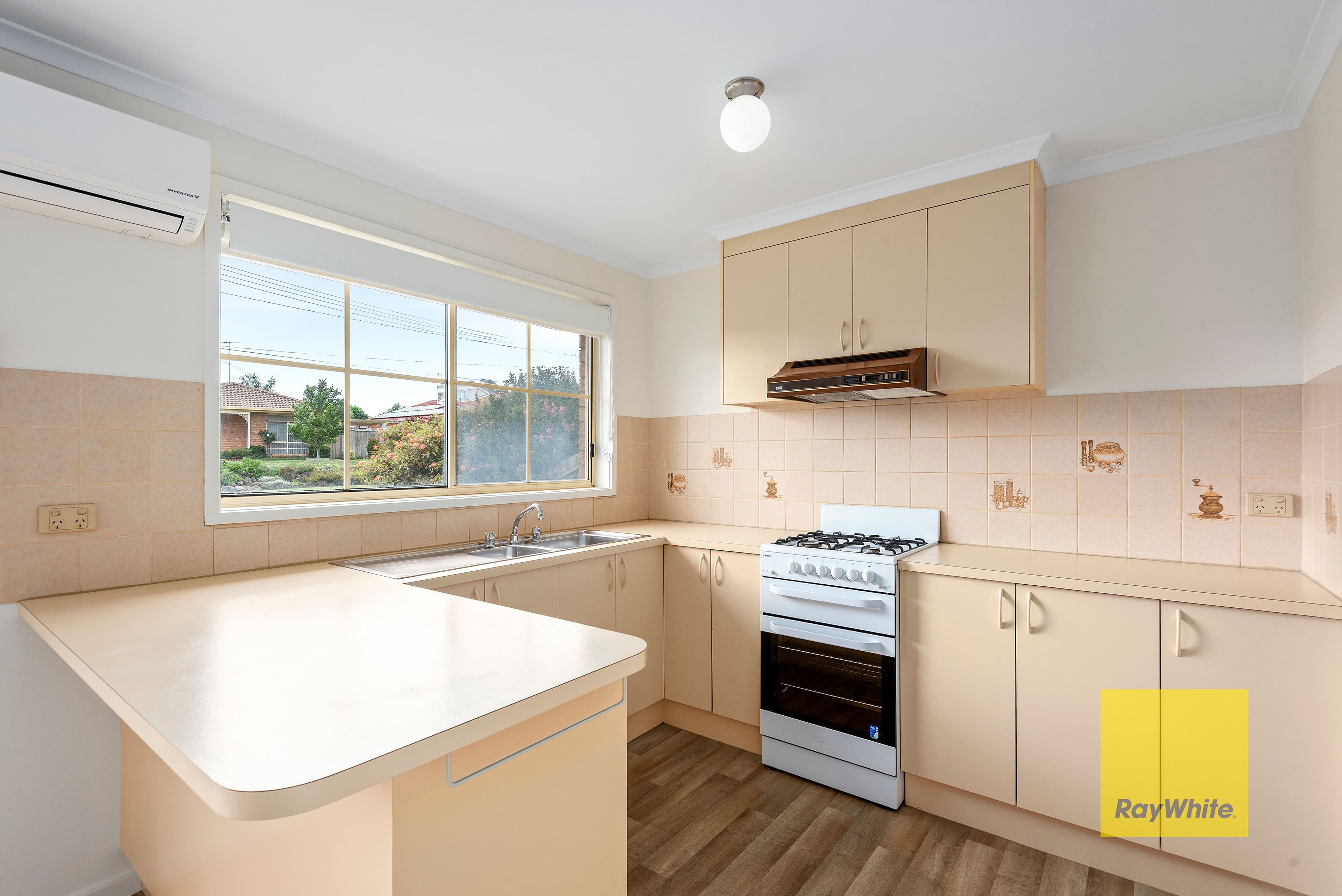 65 Gloucester Street, Grovedale VIC 3216, Grovedale - Thumbnail 2