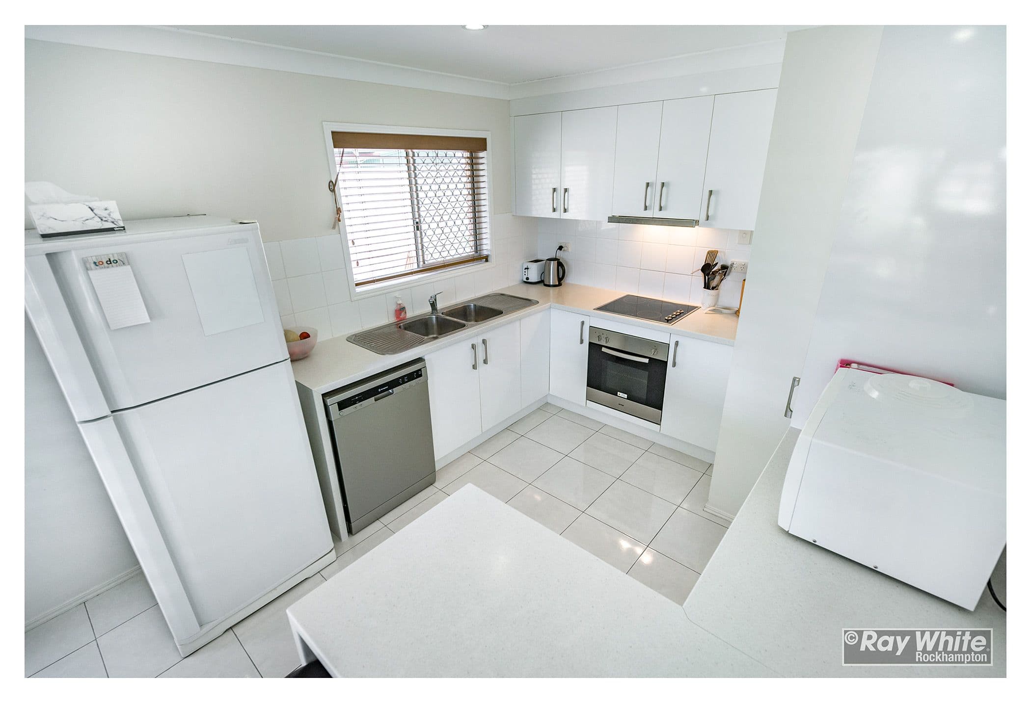 27 Kingfisher Parade, Norman Gardens QLD 4701, Norman Gardens - Thumbnail 6