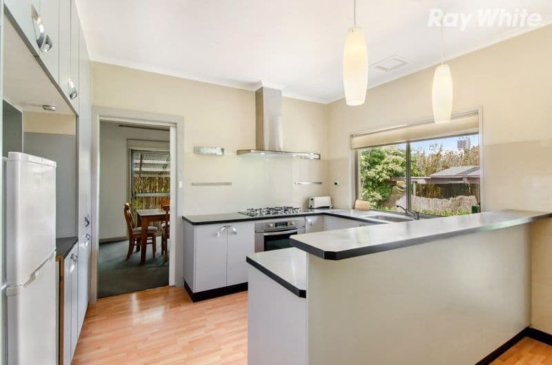 26 Douglas Street, Ashwood VIC 3147, Ashwood - Thumbnail 3