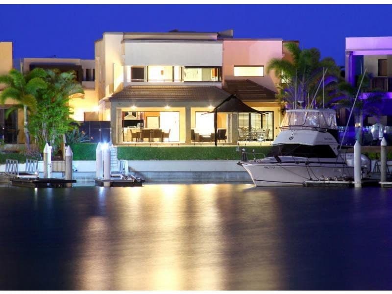 8 Parklane Terrace, Sovereign Islands QLD 4216, Sovereign Islands - Image 1