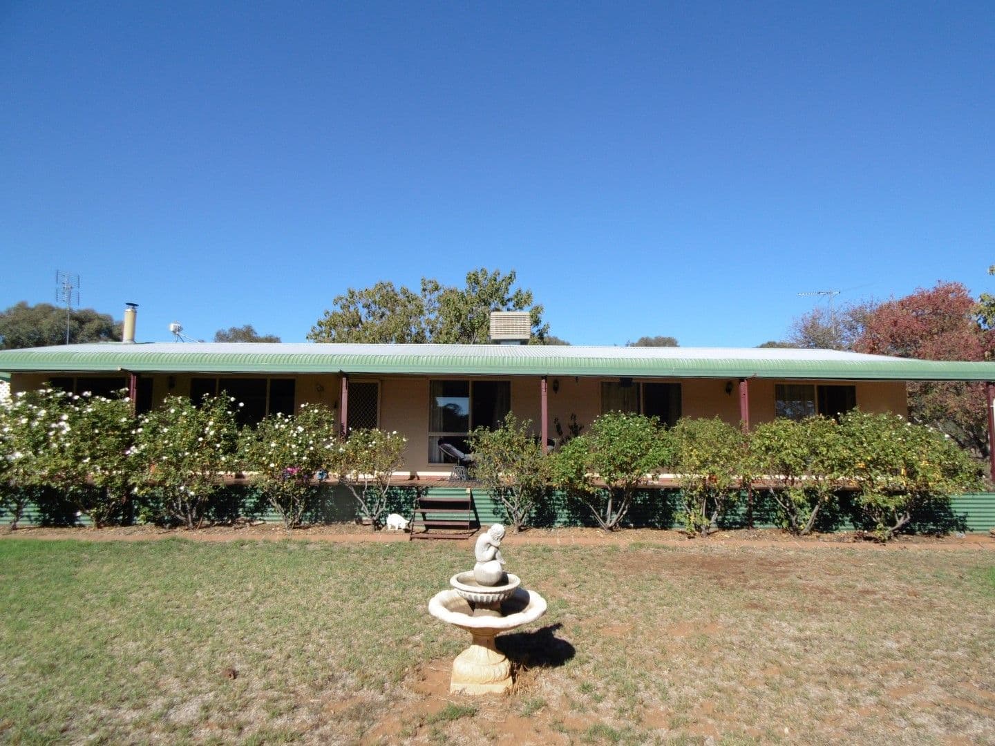 357 Henry Parkes Way, Parkes - Image 1