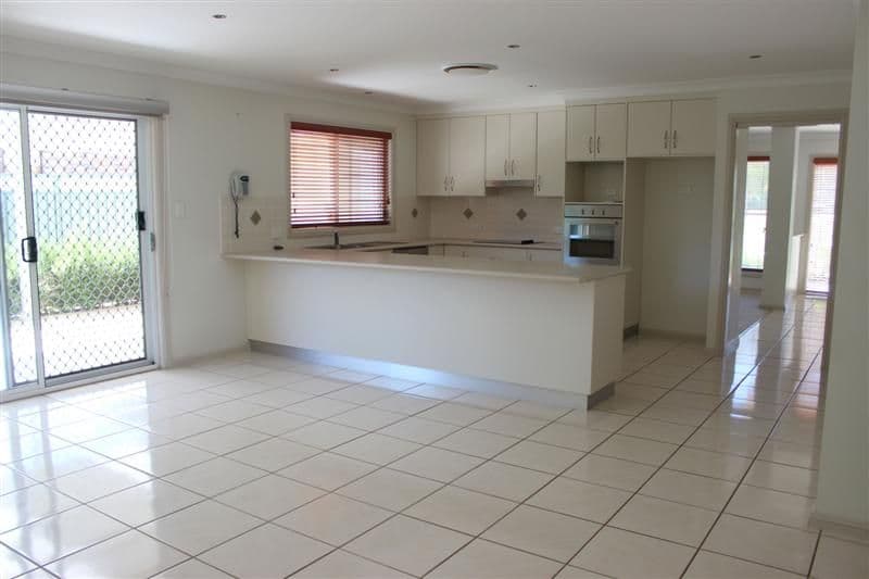 7 Ashlundie Crescent, Dubbo NSW 2830, Dubbo - Thumbnail 2