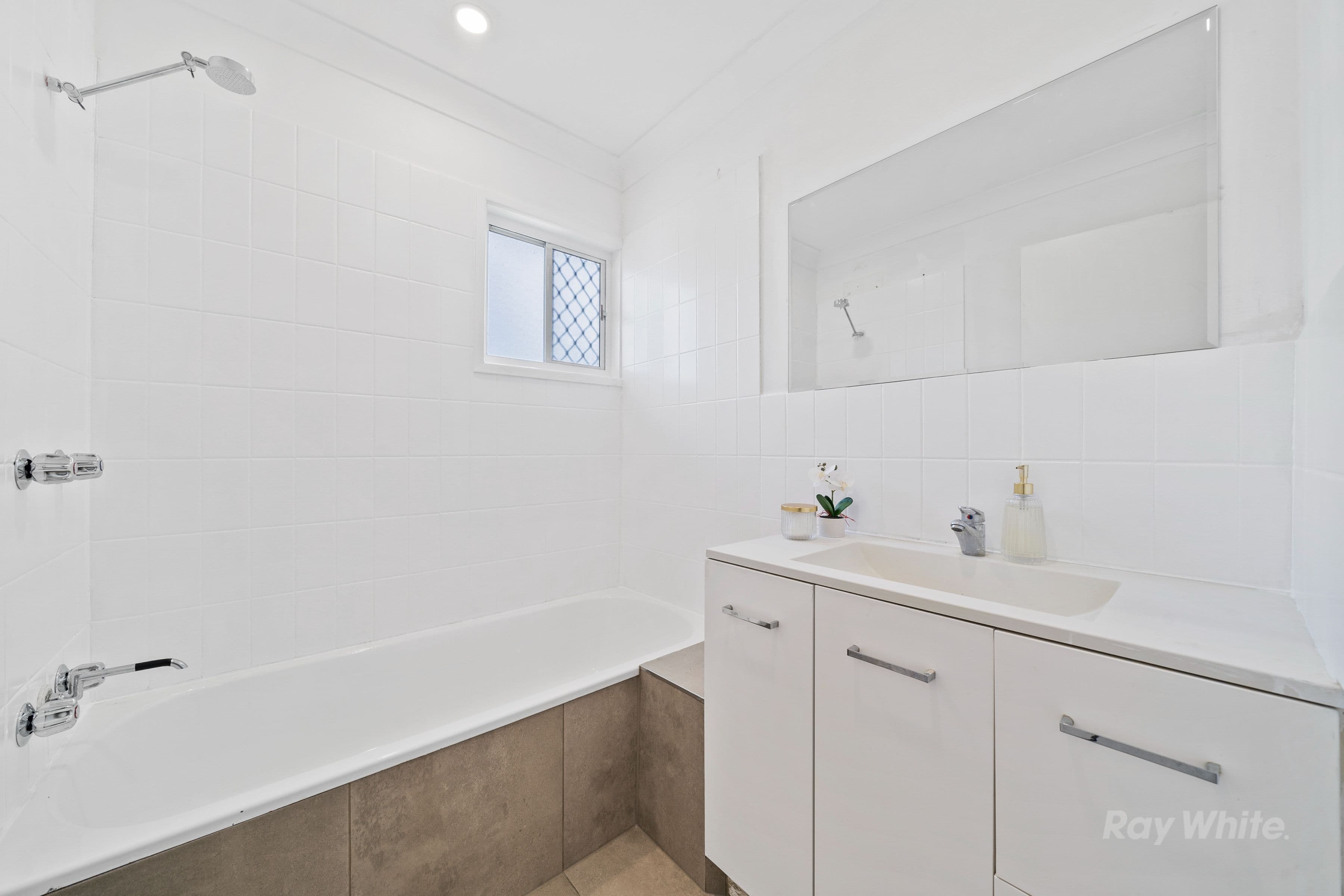 6 Dampier Avenue, Eagleby QLD 4207, Eagleby - Thumbnail 7