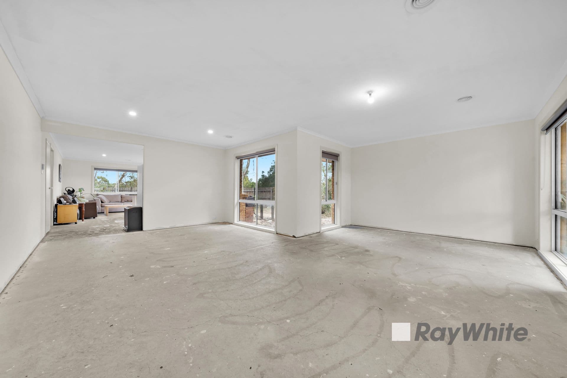 19 Springvalley Way, Narre Warren South VIC 3805, Narre Warren South - Thumbnail 4