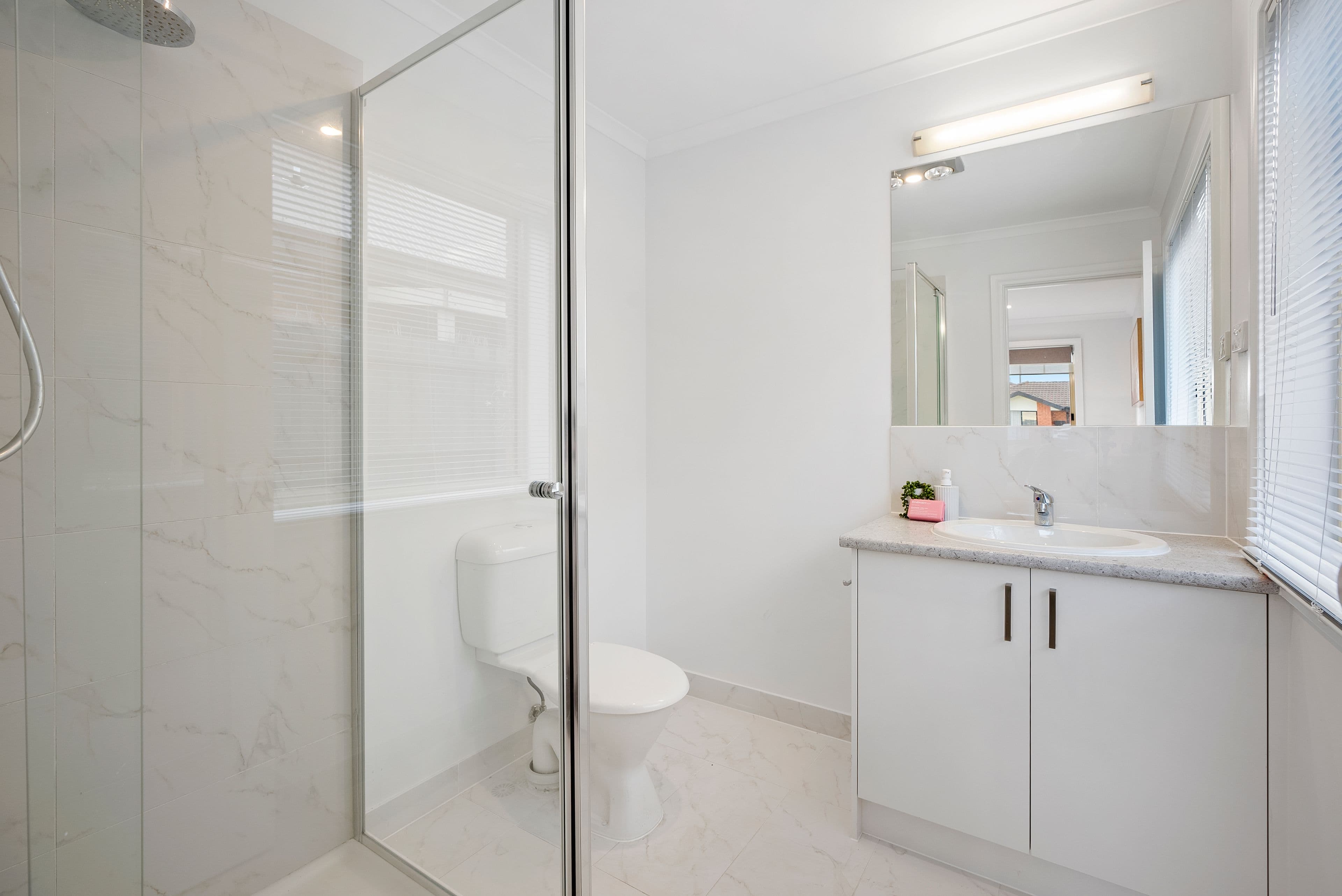 64 Waradgery Drive, Rowville VIC 3178, Rowville - Thumbnail 3