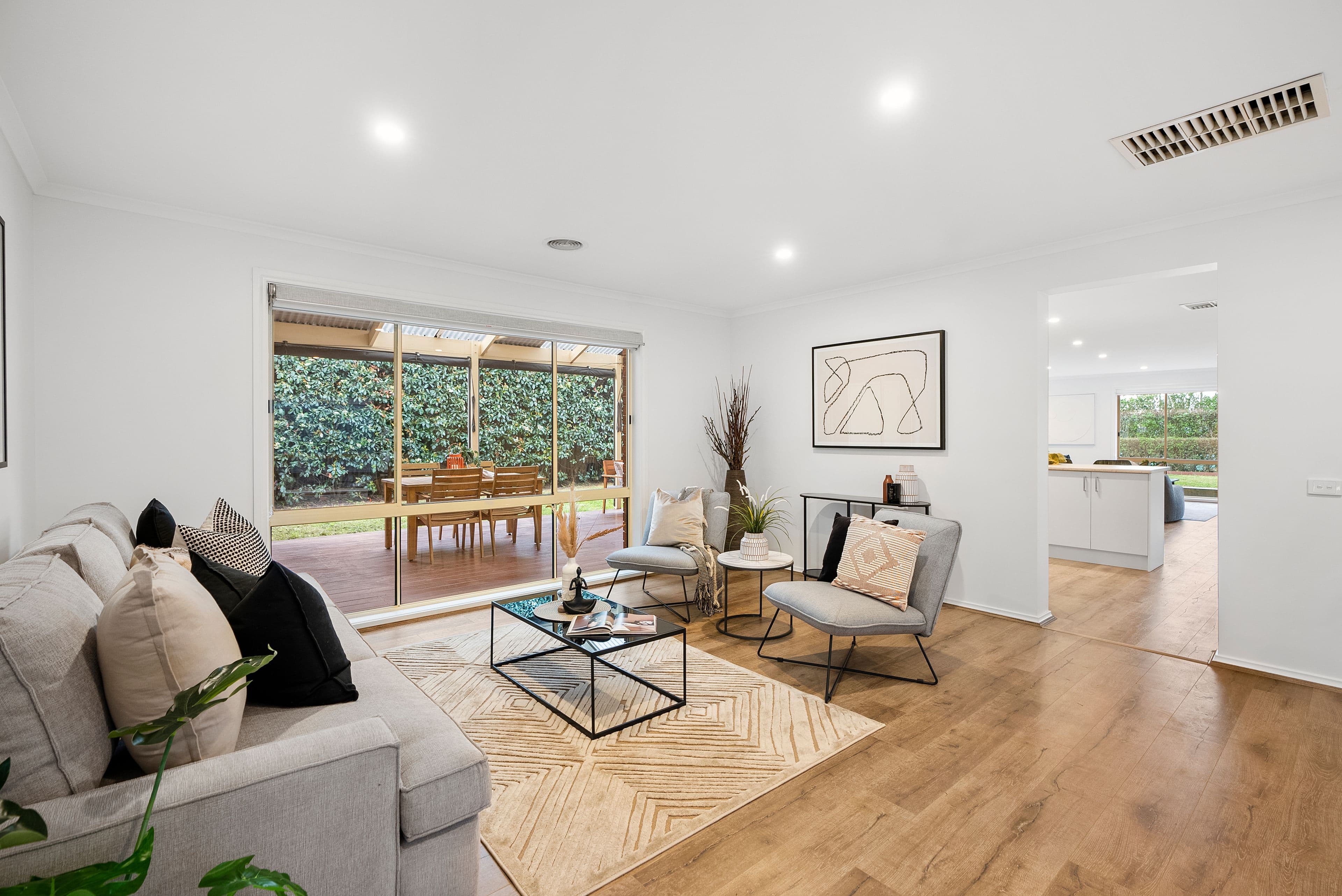 64 Waradgery Drive, Rowville VIC 3178, Rowville - Thumbnail 4