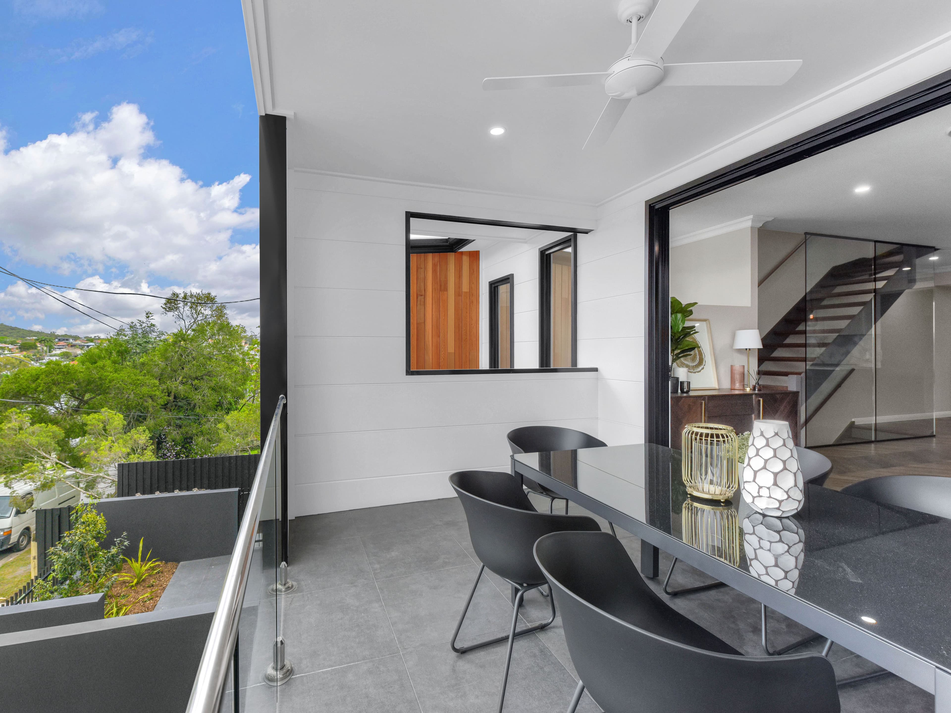 11 Warilda Street, Camp Hill QLD 4152, Camp Hill - Thumbnail 2