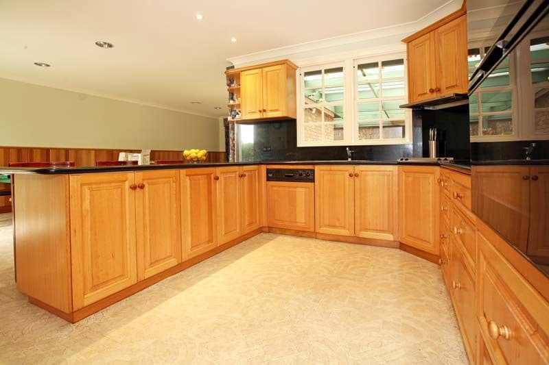 3 Reo Court, GLEN WAVERLEY VIC 3150, Glen Waverley - Thumbnail 2