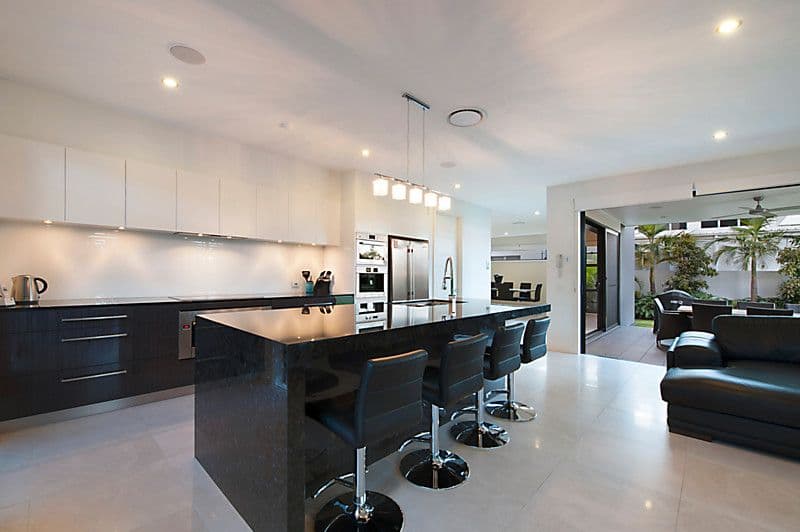 2273 Banksia Lakes Drive, SANCTUARY COVE QLD 4212, Hope Island - Thumbnail 2