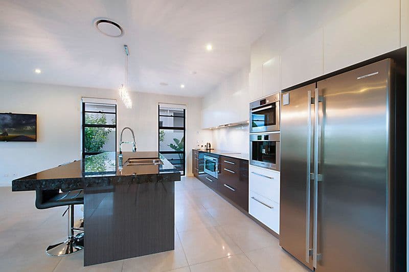 2273 Banksia Lakes Drive, SANCTUARY COVE QLD 4212, Hope Island - Thumbnail 3