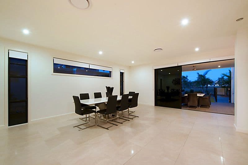 2273 Banksia Lakes Drive, SANCTUARY COVE QLD 4212, Hope Island - Thumbnail 4