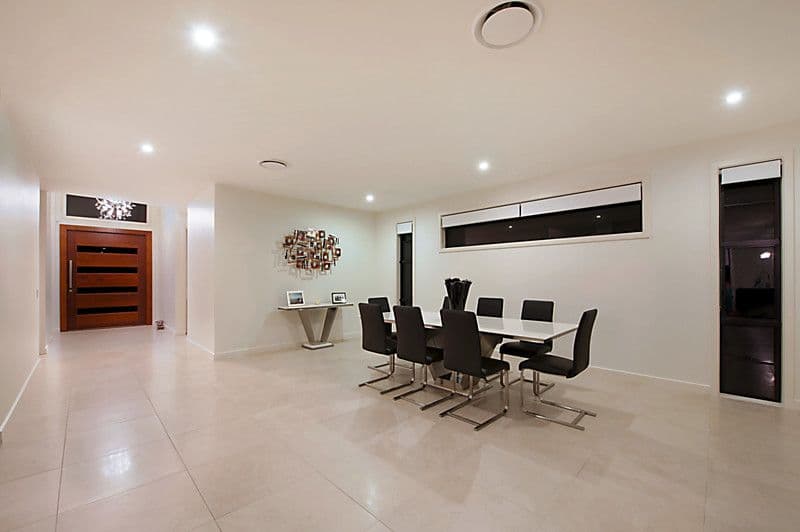 2273 Banksia Lakes Drive, SANCTUARY COVE QLD 4212, Hope Island - Thumbnail 5