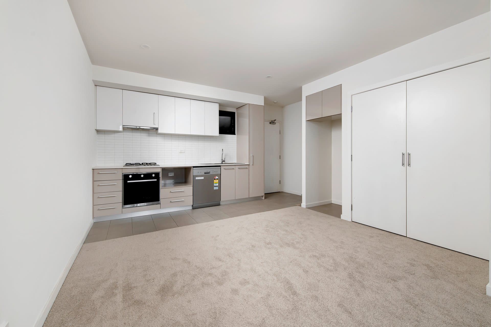 301/193-195 Springvale Road, Nunawading - Thumbnail 3