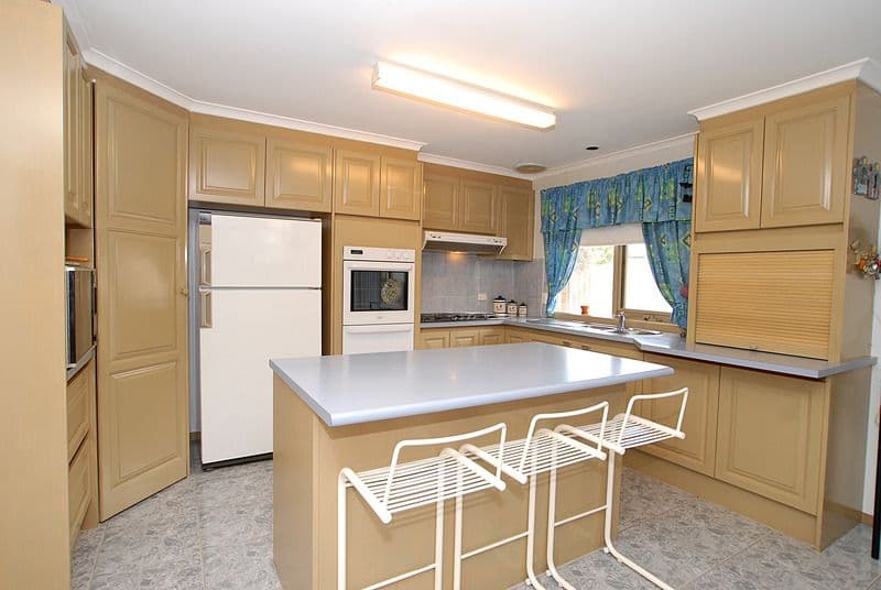 6 Bourke Crescent, HOPPERS CROSSING VIC 3029, Hoppers Crossing - Thumbnail 3