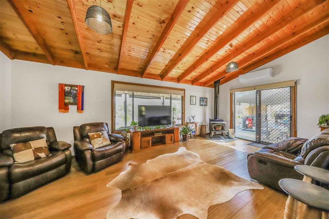 10 Booral Avenue, Tumut NSW 2720, Tumut - Thumbnail 5