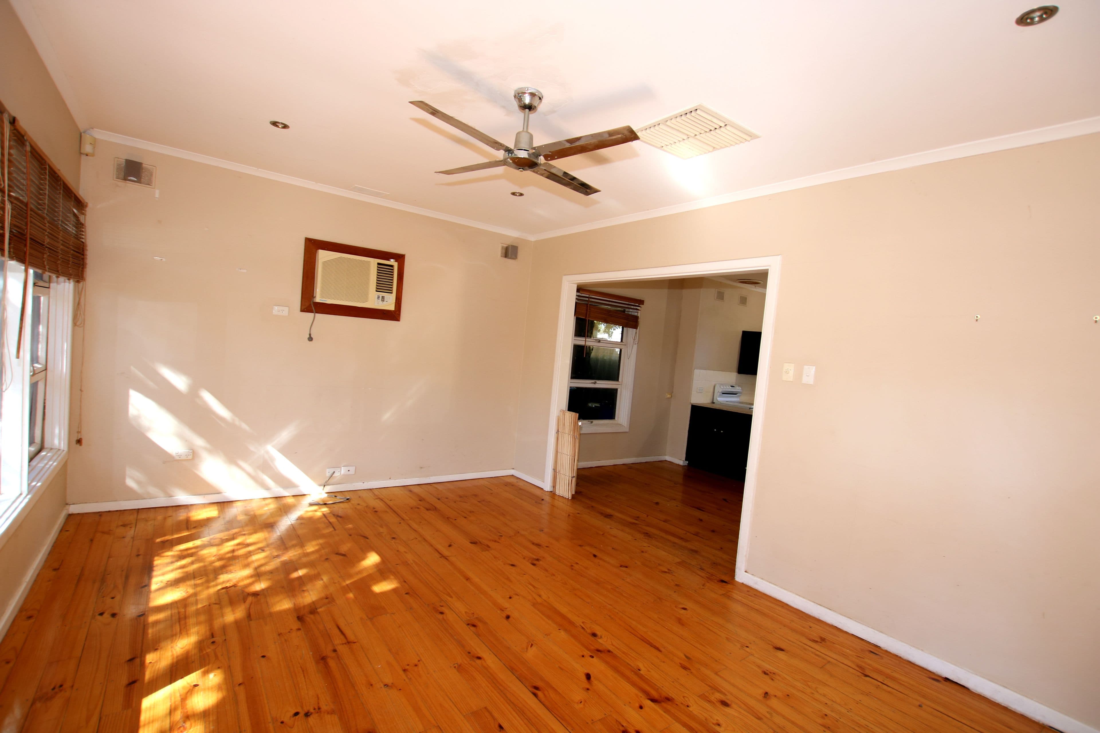 4 Obst Street, Berri SA 5343, Berri - Thumbnail 2