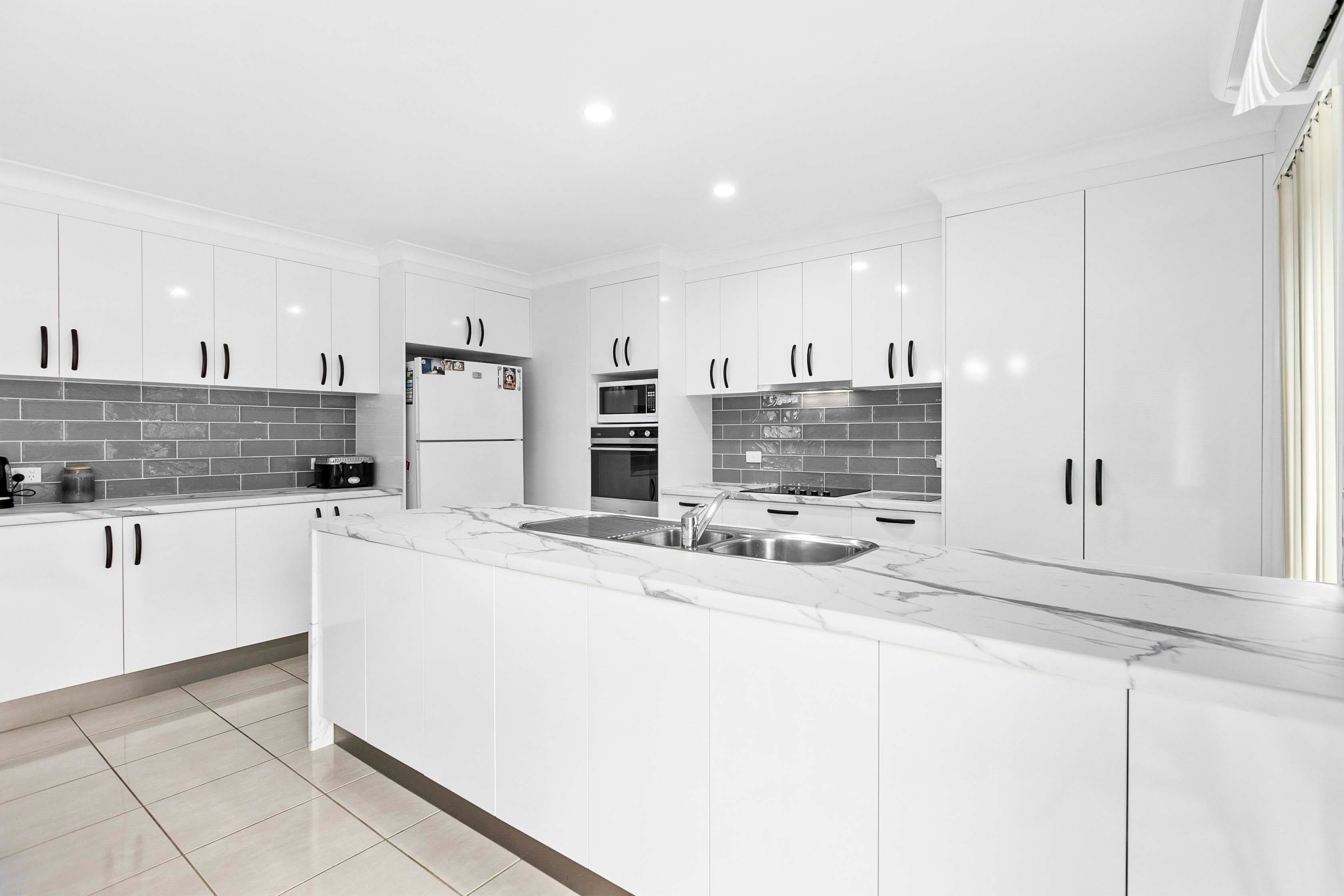 8 Parkview Street, Wondunna QLD 4655, Wondunna - Thumbnail 3