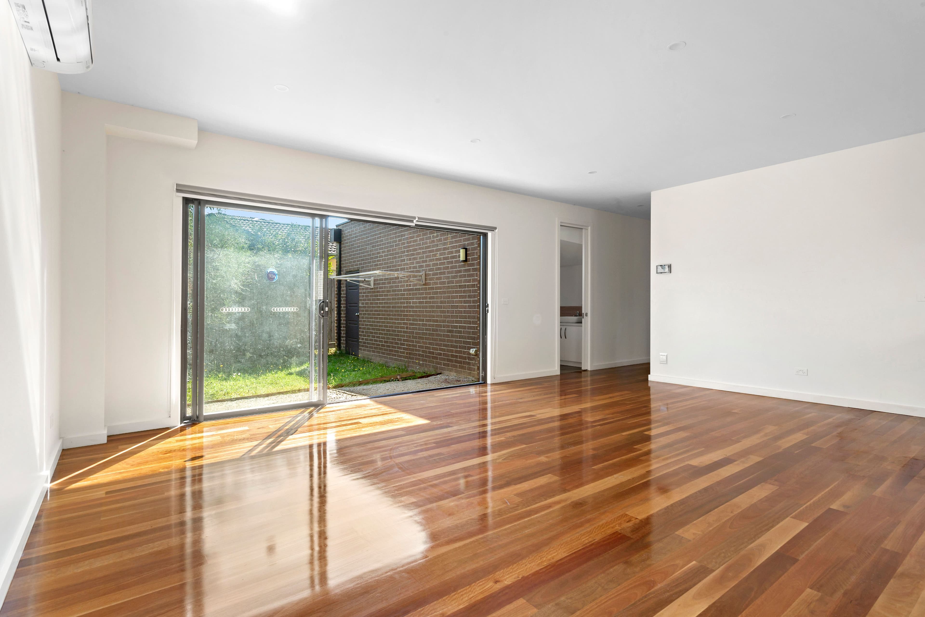 38 McComas Grove, Burwood VIC 3125, Burwood - Thumbnail 3