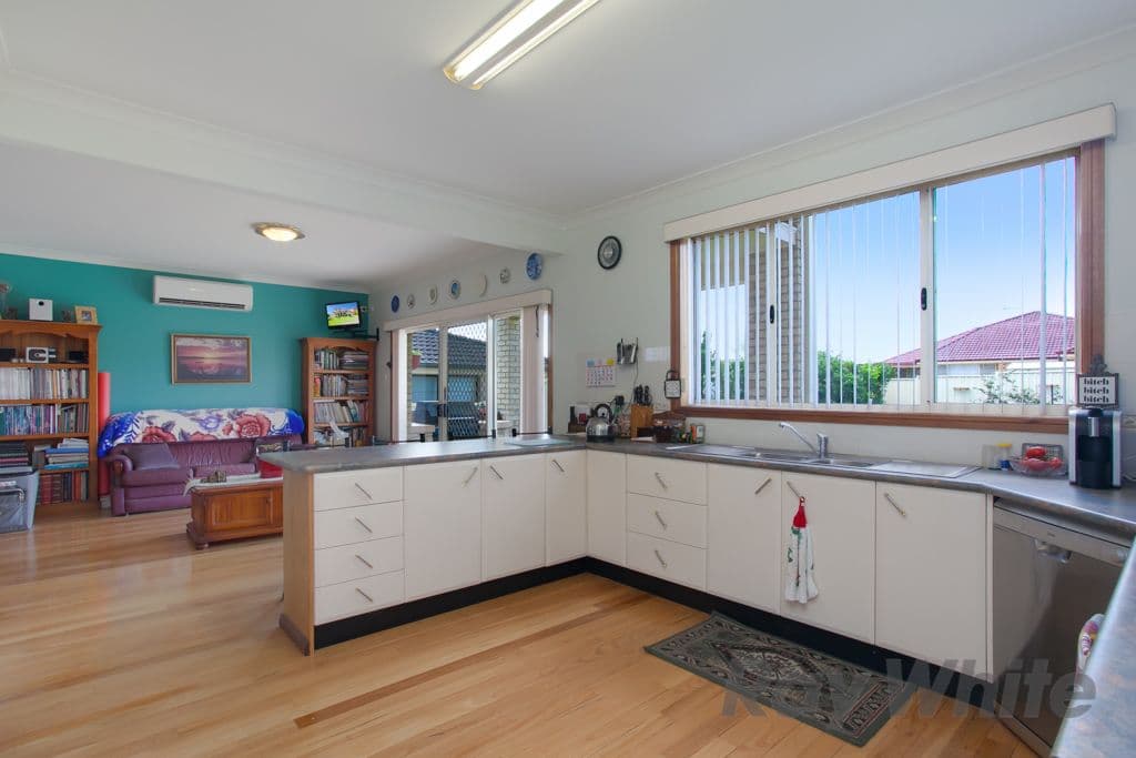 30 Jabiru Avenue, MARYLAND NSW 2287, Maryland - Thumbnail 3
