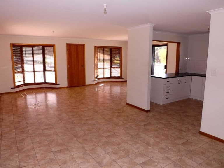 16 Dodgson Drive, Streaky Bay SA 5680, Streaky Bay - Thumbnail 4
