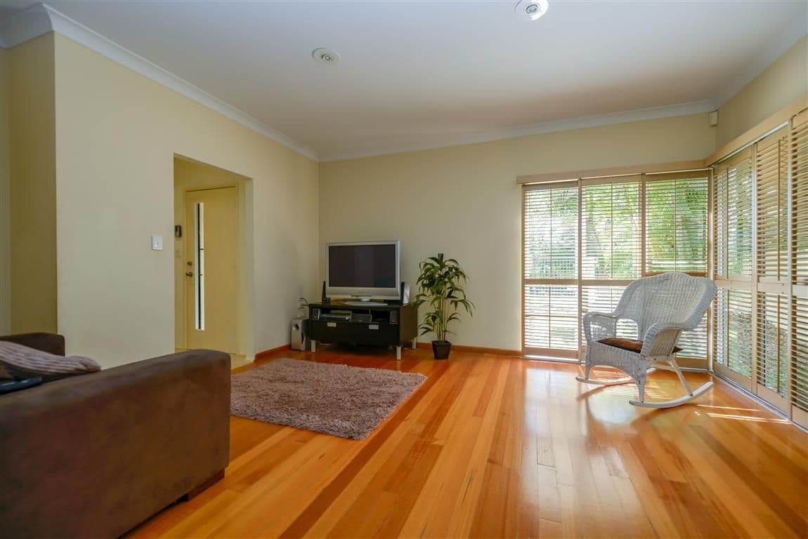 32 Padauk Drive, NERANG QLD 4211, Nerang - Thumbnail 6
