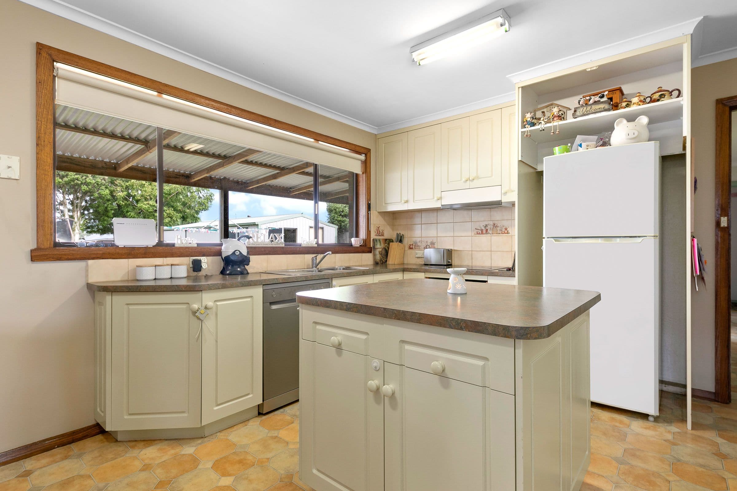 31 Princes Avenue, Longwarry VIC 3816, Longwarry - Thumbnail 2
