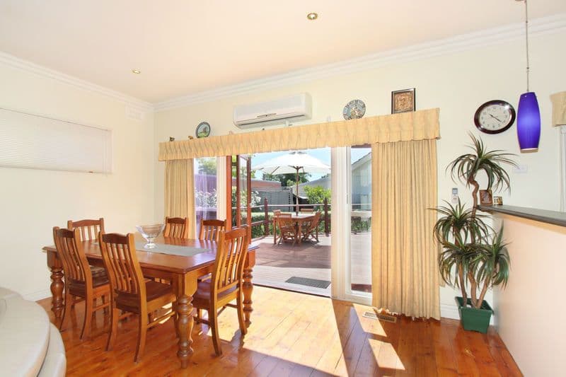 30 Murrumbeena Road, MURRUMBEENA VIC 3163, Murrumbeena - Thumbnail 8