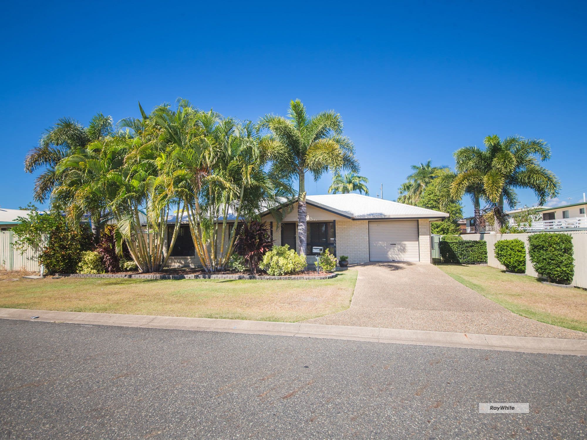 4 Mungarra Drive, Kawana QLD 4701, Kawana - Image 1