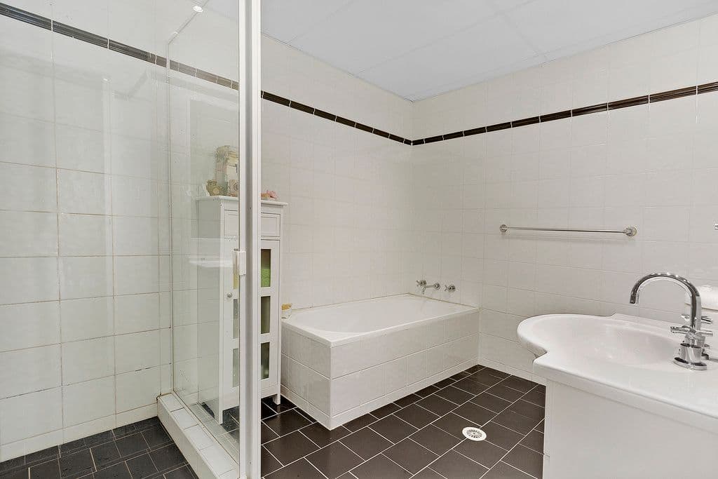 98 Starkey Street, Killarney Heights NSW 2087, Killarney Heights - Thumbnail 4