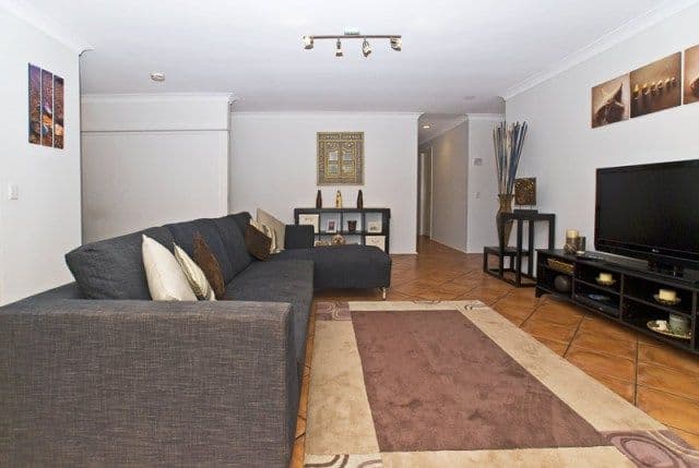 24 Michelmore Road, CARRARA QLD 4211, Carrara - Thumbnail 7