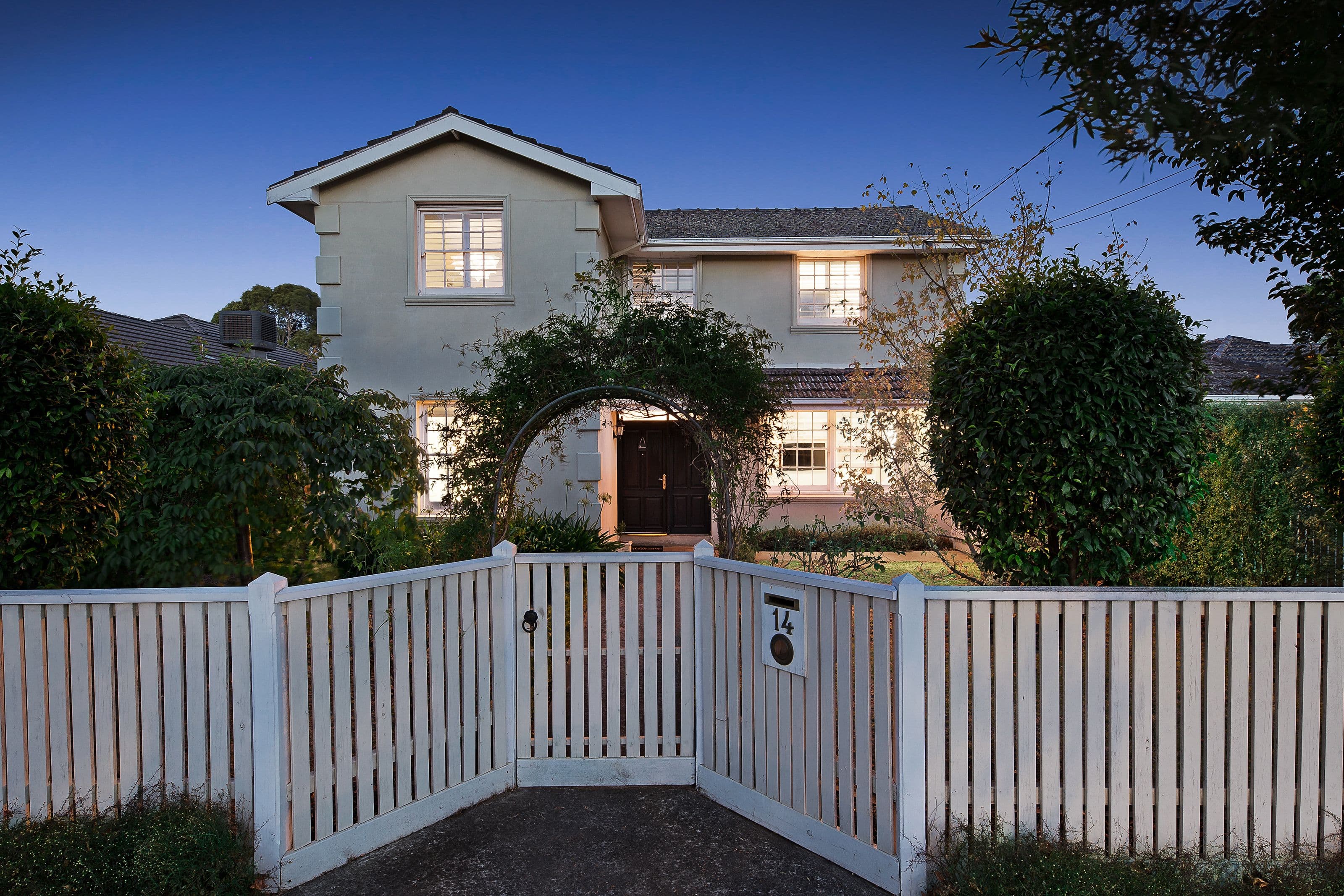 14 Laura Grove, Mount Waverley VIC 3149, Mount Waverley - Image 1