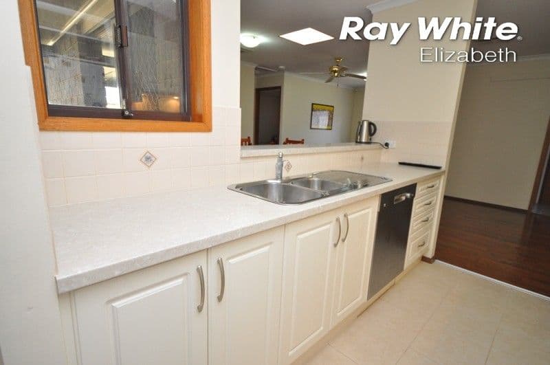 8 Federation Way, Andrews Farm SA 5114, Andrews Farm - Image 1