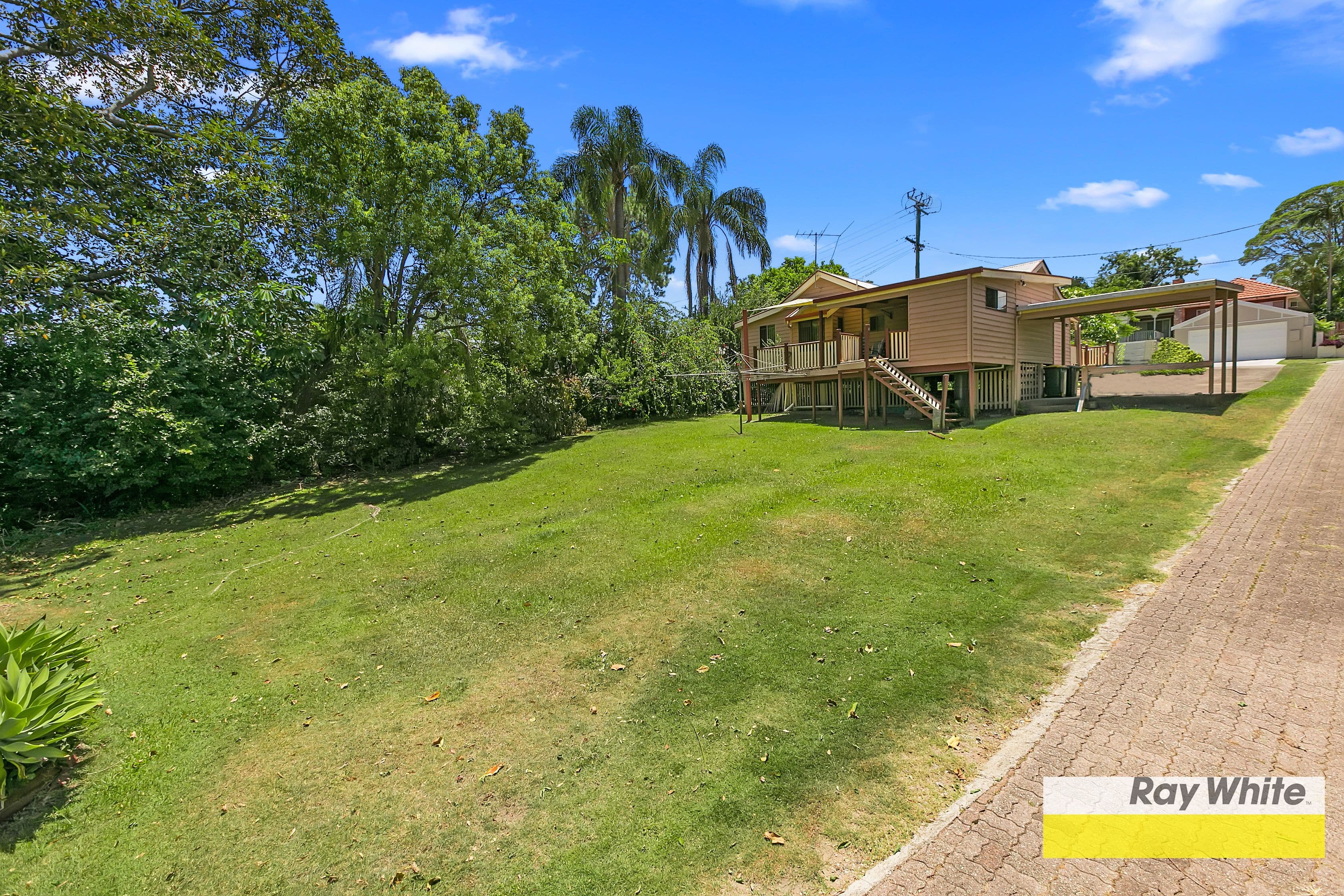 31 Eric Road, Holland Park QLD 4121, Holland Park - Thumbnail 3