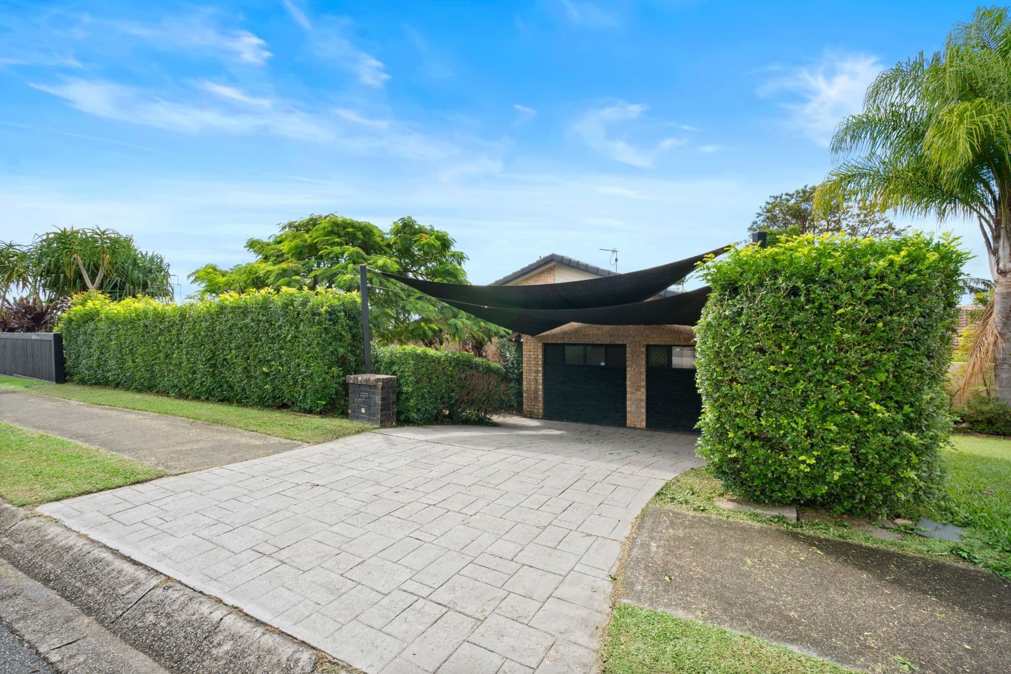23 Huntingdale Crescent, Robina QLD 4226, Robina - Thumbnail 2