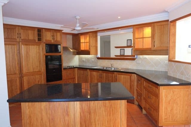 24 Matthew Flinders Drive, Hollywell QLD 4216, Hollywell - Thumbnail 4