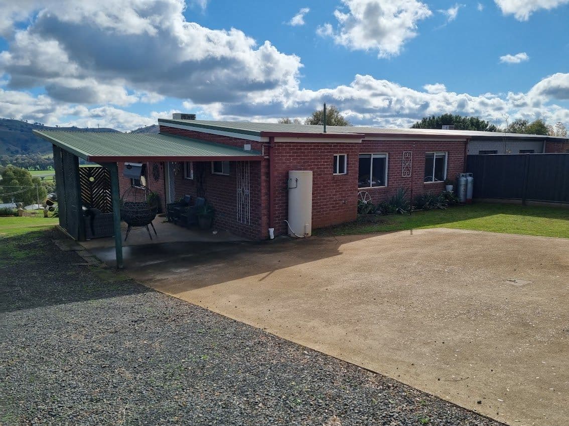 27 Camphor Lane, Gundagai NSW 2722, Gundagai - Thumbnail 4