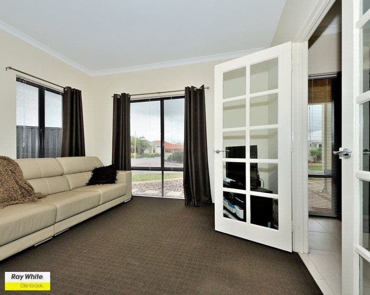9 Vaspar Link, AVELEY WA 6069, Aveley - Thumbnail 2