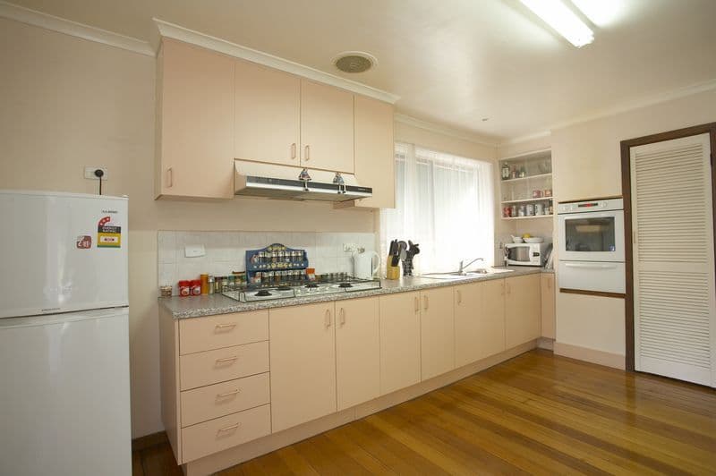 7 Juniper Road, WANTIRNA VIC 3152, Wantirna - Thumbnail 3