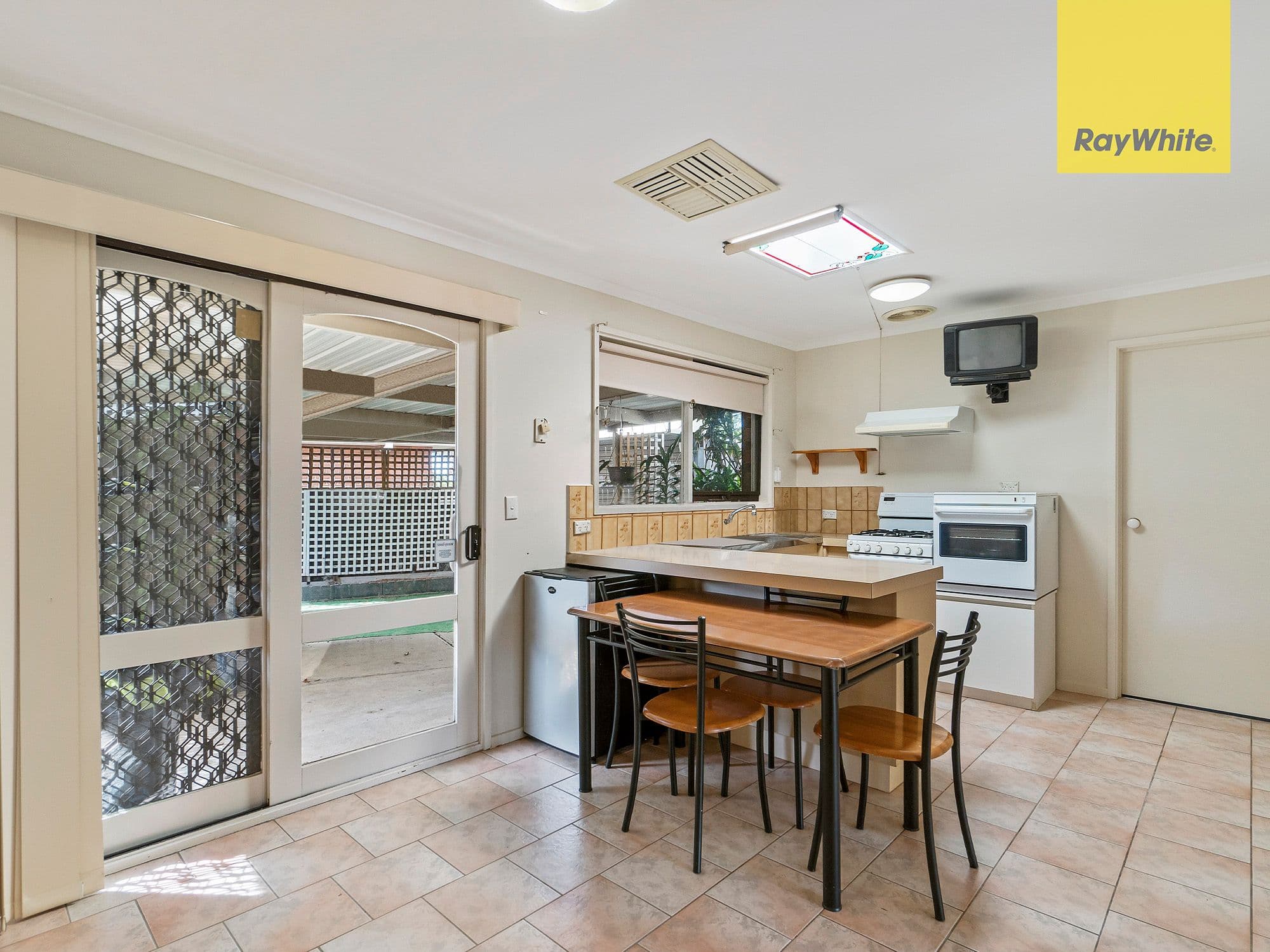 17 Cambrian Way, Melton West VIC 3337, Melton West - Thumbnail 8