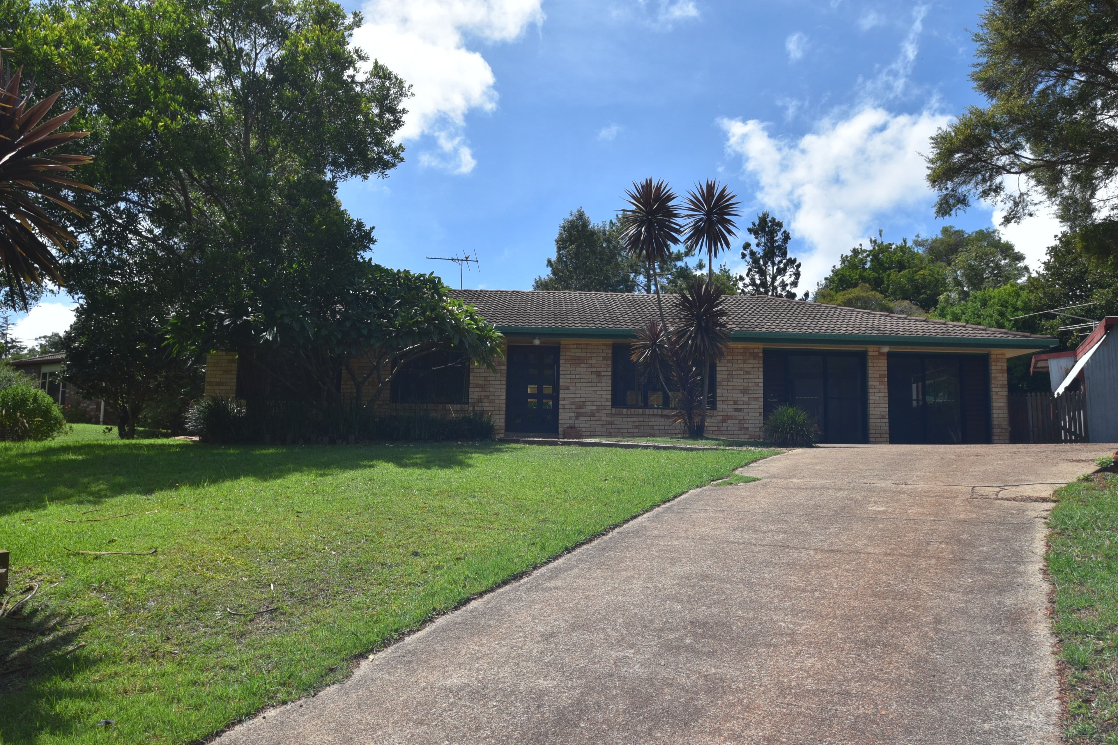 23-25 Freemont Drive, Tamborine Mountain QLD 4272, Tamborine Mountain - Image 1