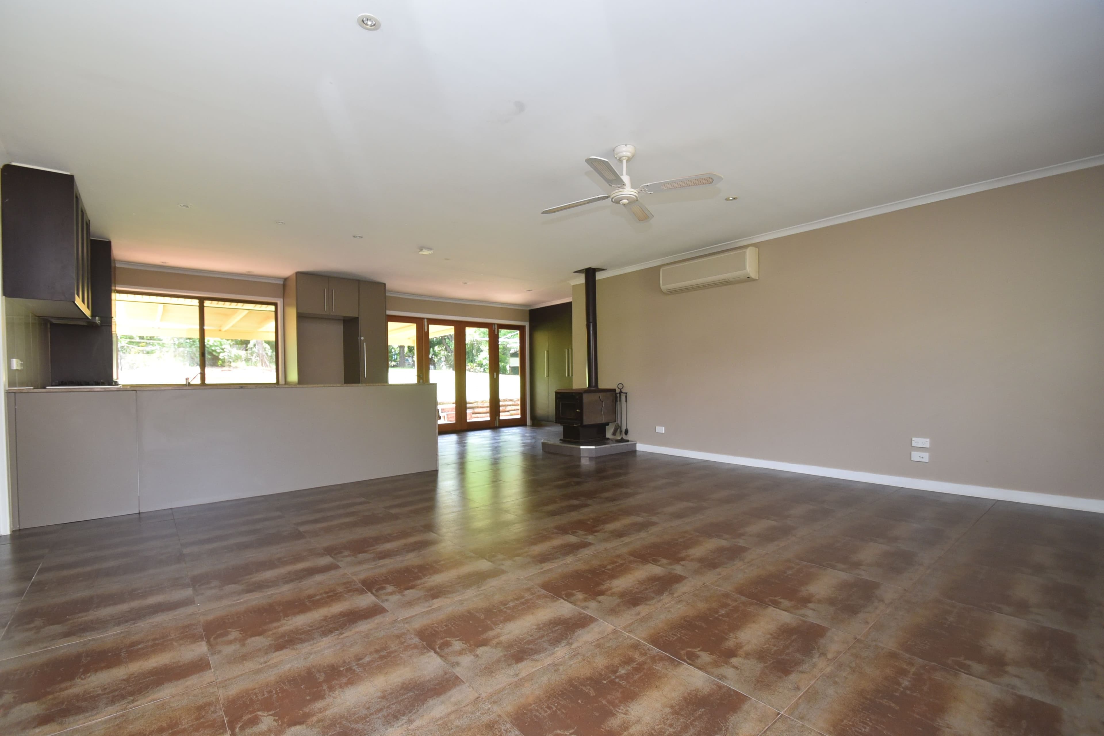 23-25 Freemont Drive, Tamborine Mountain QLD 4272, Tamborine Mountain - Thumbnail 2