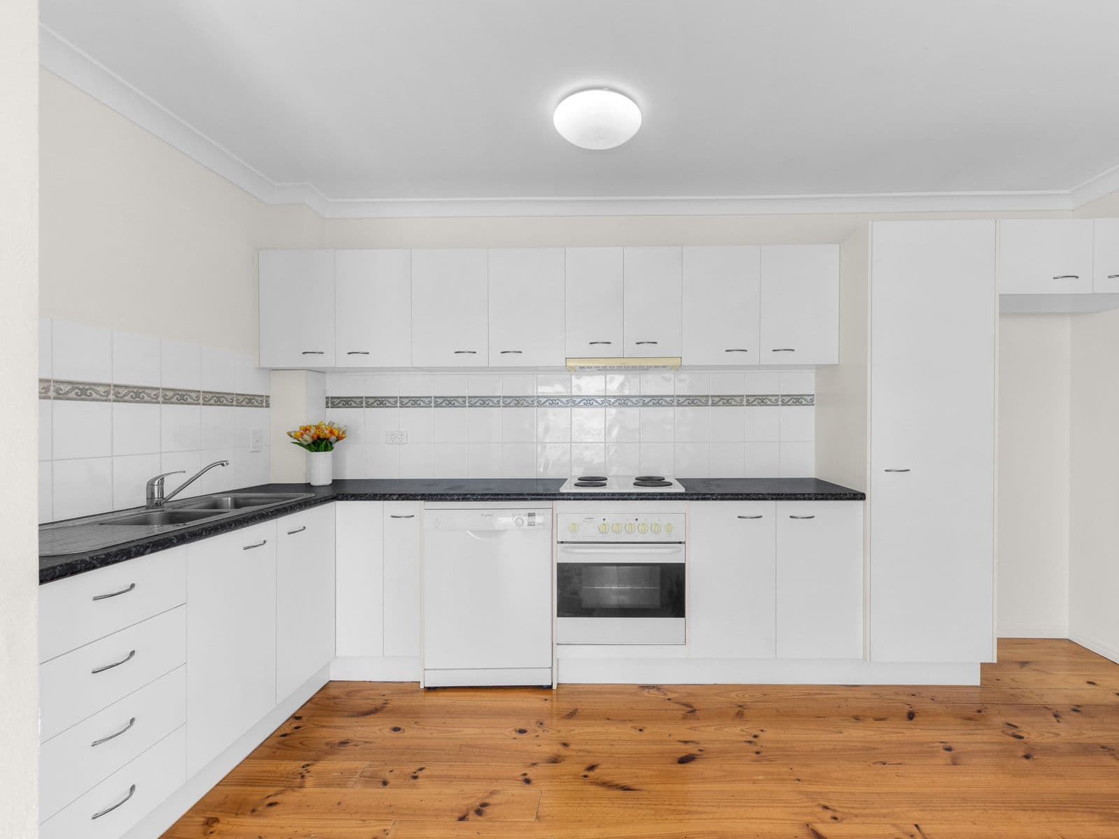 42 Rialto Street, Coorparoo QLD 4151, Coorparoo - Thumbnail 7