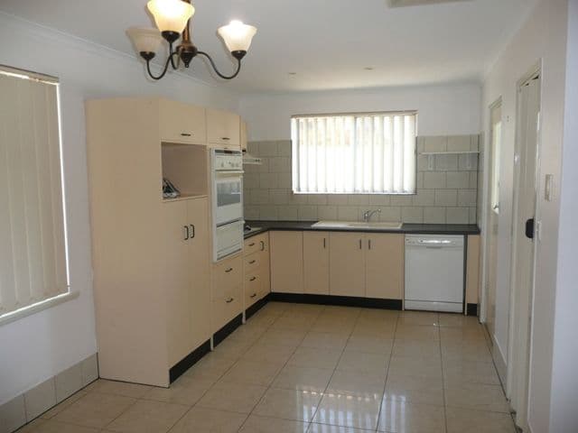 36 Norton Drive, Shailer Park, QLD, 4128, Shailer Park - Thumbnail 2