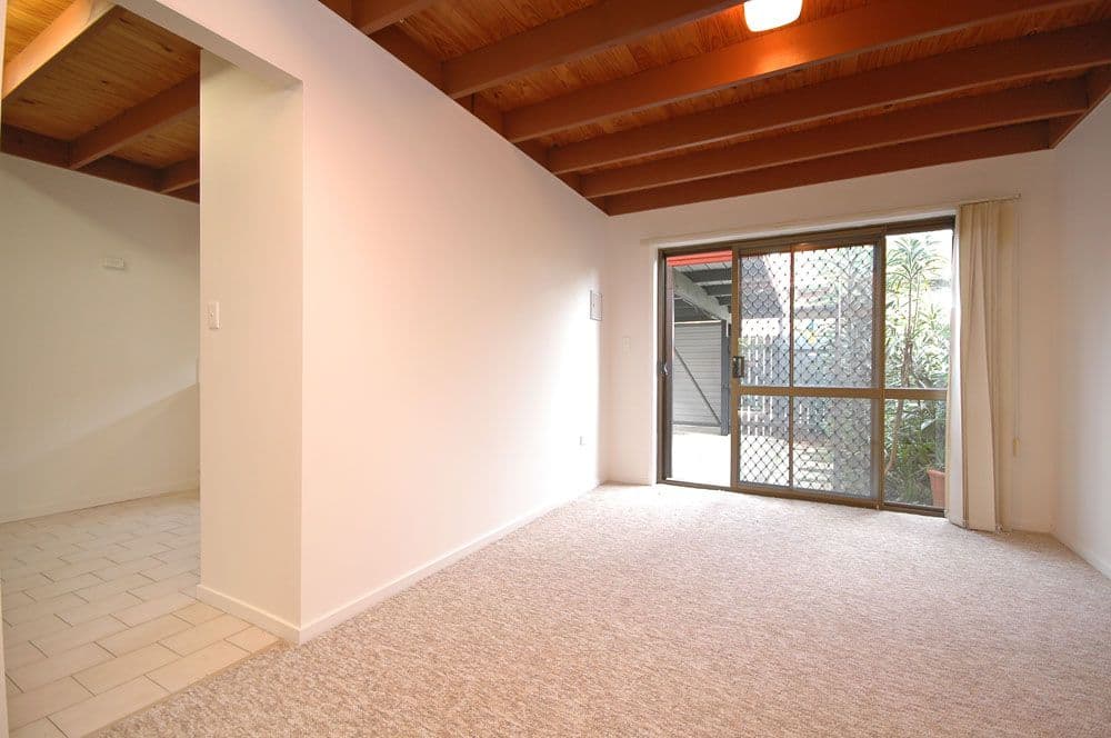 15 Balcara Avenue, CARSELDINE QLD 4034, Carseldine - Thumbnail 5